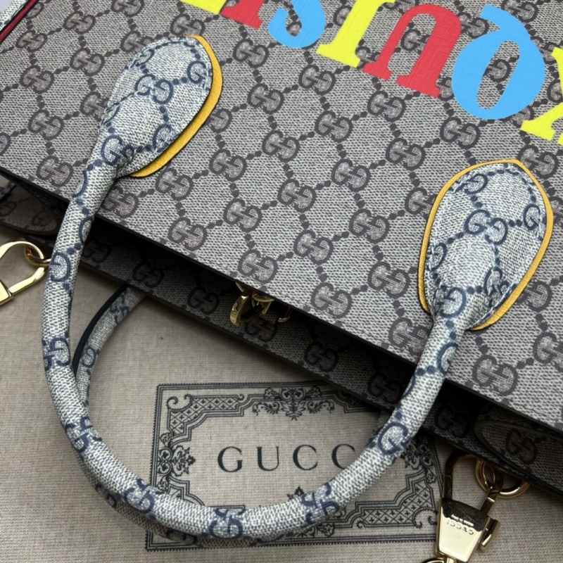 Gucci Shopping Bags